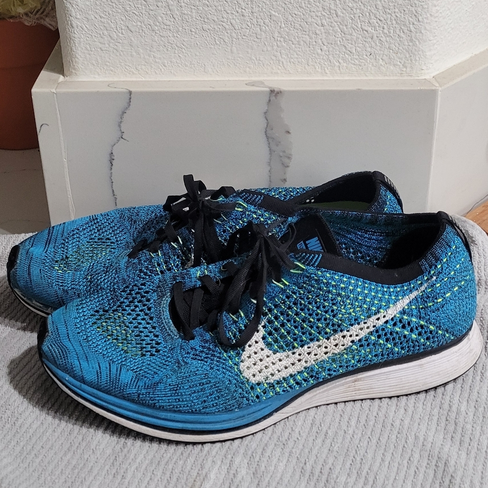 Nike Flyknit Racer "Blue Cactus"